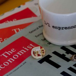 Harde emaille pins speldjes de beste prijs